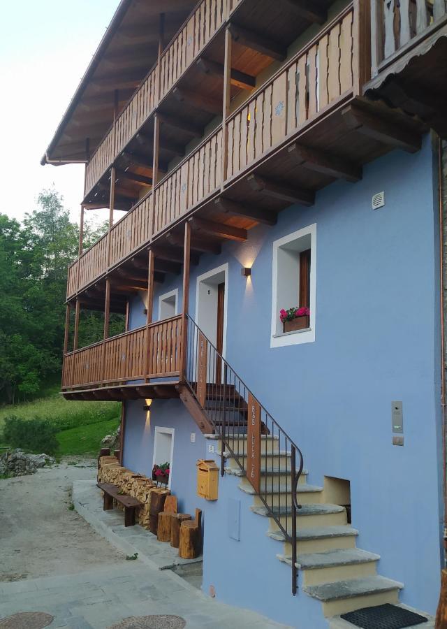 Bed and Breakfast Beb Luca76 à Avise Extérieur photo
