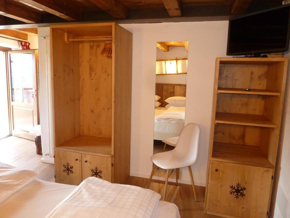 Bed and Breakfast Beb Luca76 à Avise Extérieur photo