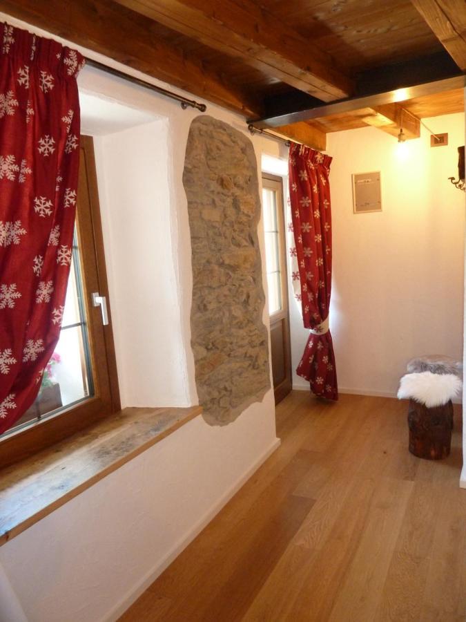 Bed and Breakfast Beb Luca76 à Avise Extérieur photo