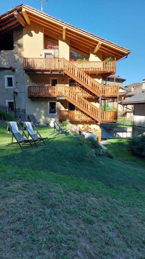 Bed and Breakfast Beb Luca76 à Avise Extérieur photo